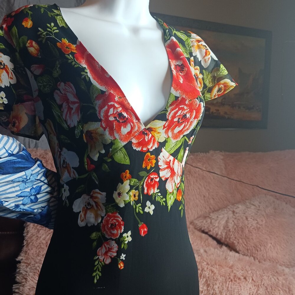 Black Floral Dress Small